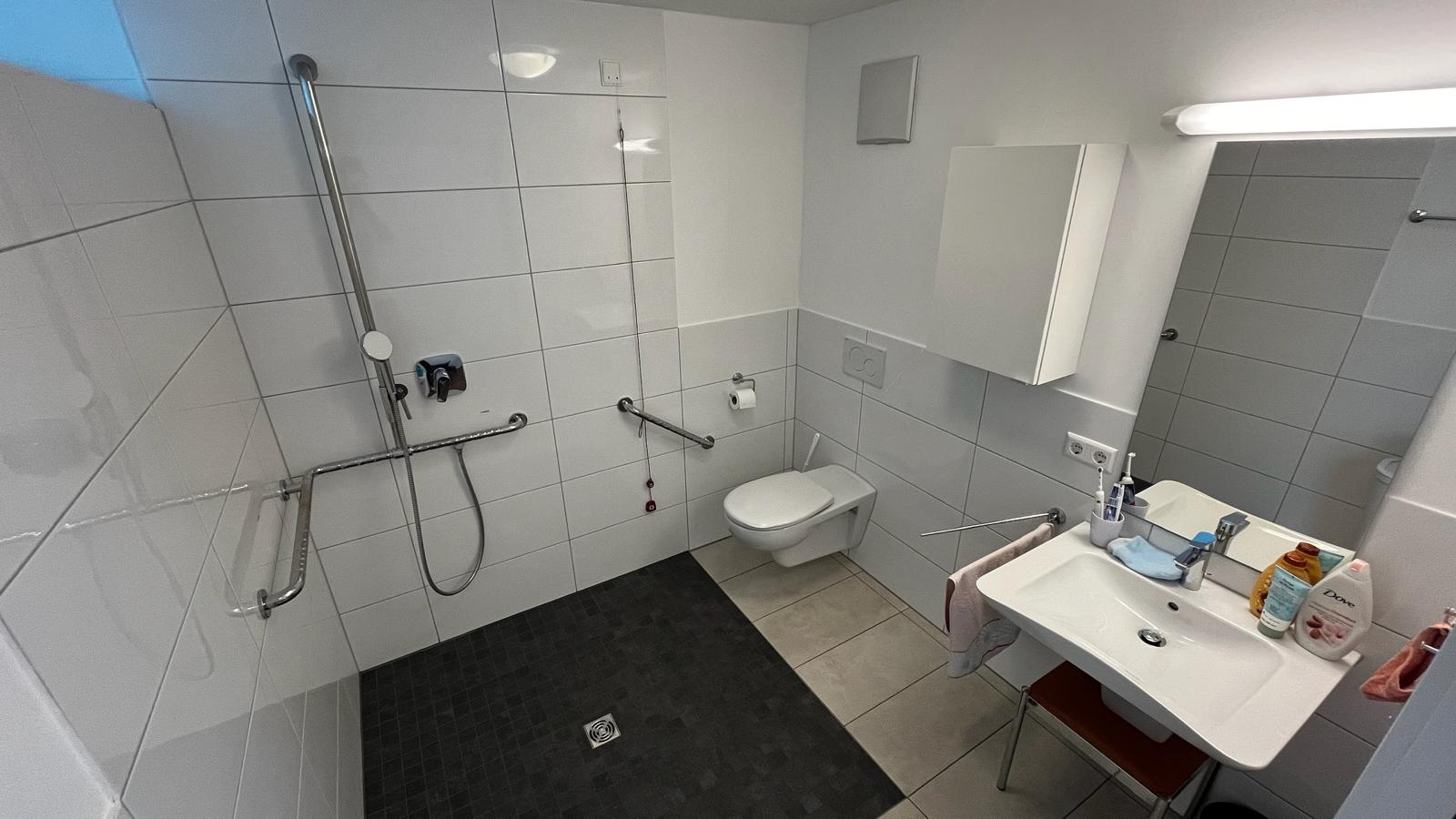 Beispielfoto Badezimmer Wohngruppe